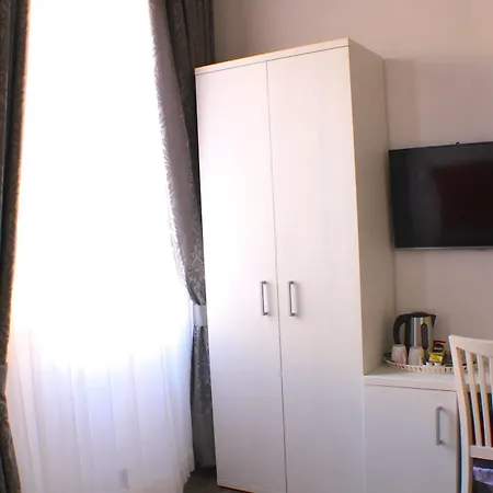 Laterani Gasthuis 2*